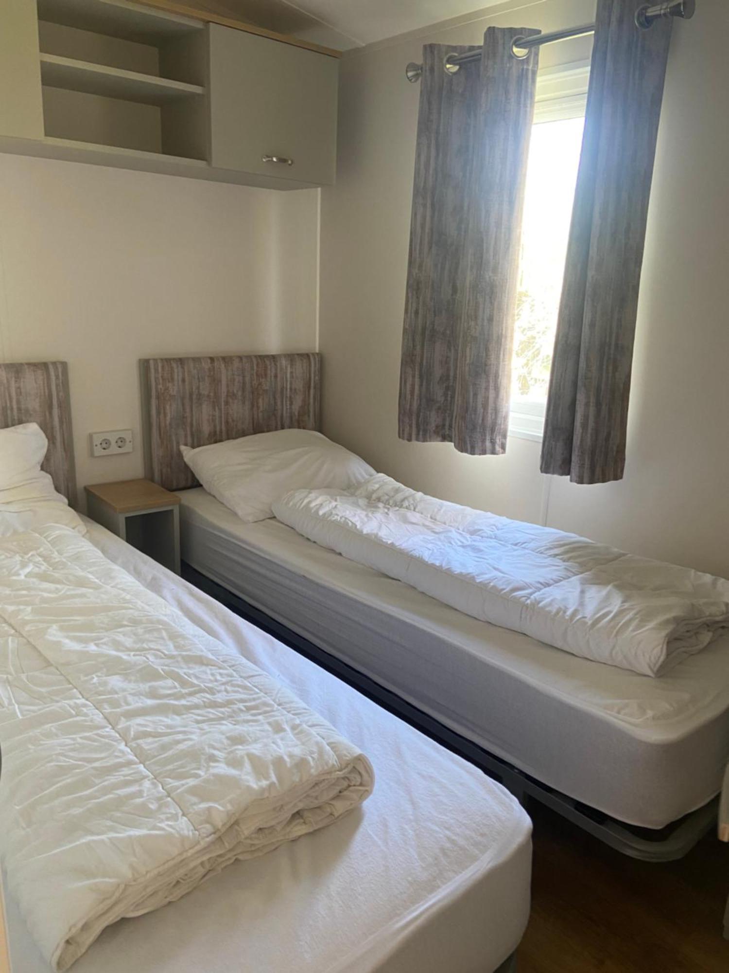 Camping De Duinhoeve Chalet Vogel Not For Companies ニーウ・ハームステーデ エクステリア 写真