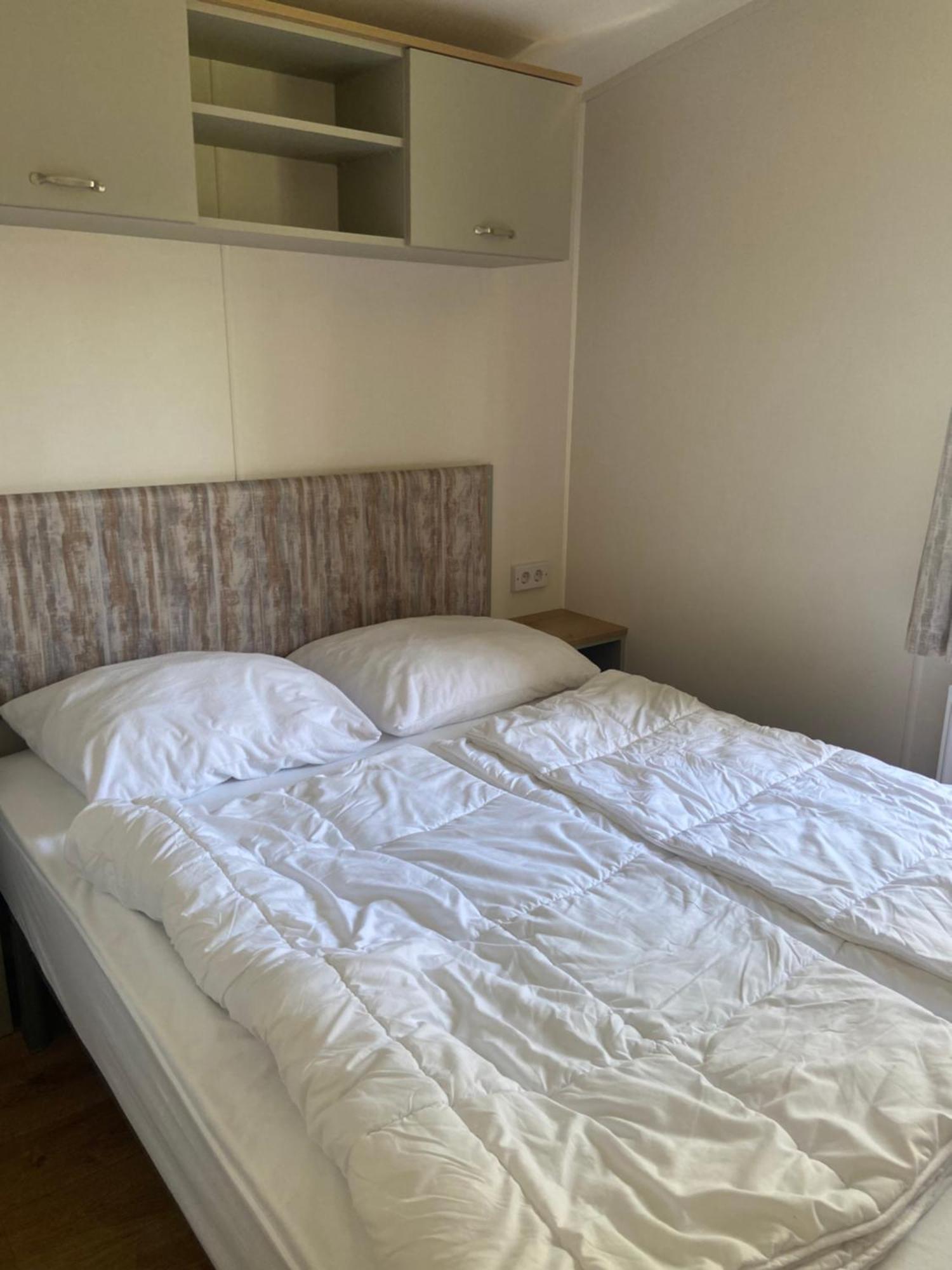 Camping De Duinhoeve Chalet Vogel Not For Companies ニーウ・ハームステーデ エクステリア 写真